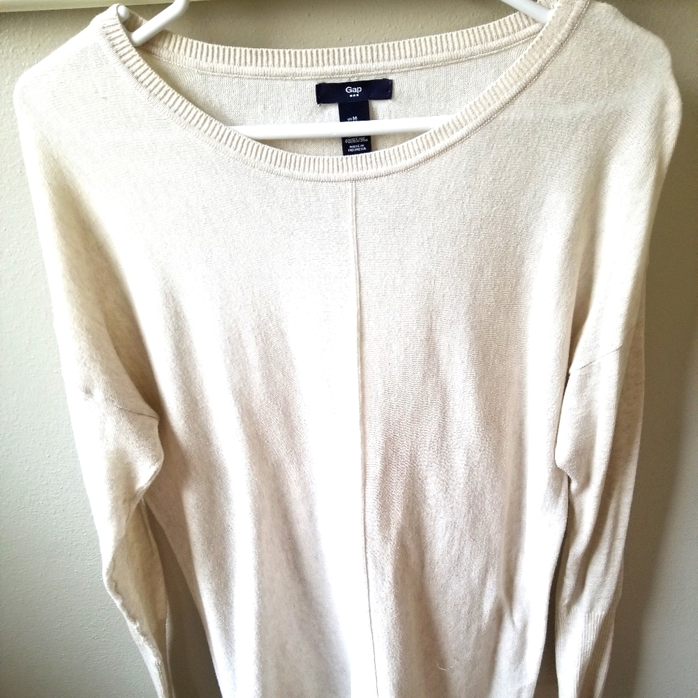Gap lightweight cream color sweater